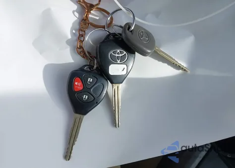 2012 Toyota Rav4 из США, поврежденный, VIN 2T3BF4DV8CW231071